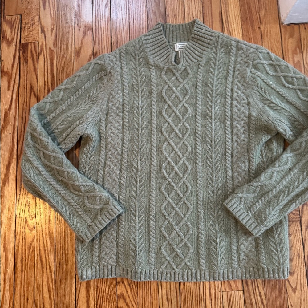 L.l. bean Green Cable Knit Sweater